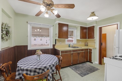 24805 Lambrecht Ave, Eastpointe, MI 48021 - photo 7