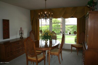 Dining room...