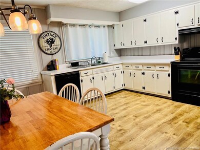 15 Robin Rd, New Albany, IN 47150 - photo 7