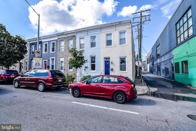 324 W 29th St, Baltimore, MD 21211 - photo 2