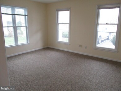 431 Denning Ct, Warrenton, VA 20186 - photo 2