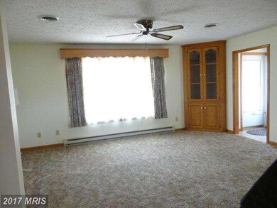 24 Obsidian Dr, Chambersburg, PA 17202 - photo 7