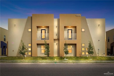 1305 E Daffodil Ave unit B, McAllen, TX 78501 - photo 2