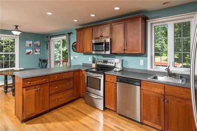 124 Dennett Rd, Kittery, ME 03904 - photo 7