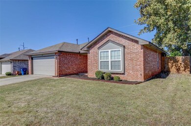 517 Woodbriar, Noble, OK 73068 - photo 2
