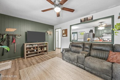 2127 Highland Rd, Maryville, TN 37801 - photo 5