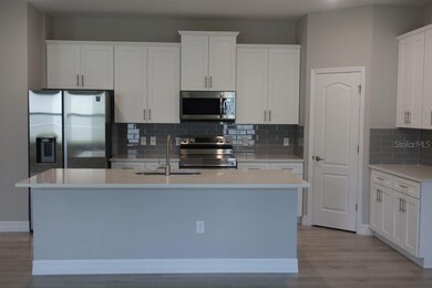 Kitchen center island
