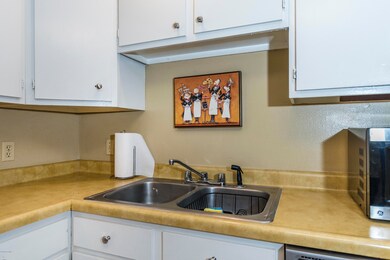 Kitchen 4