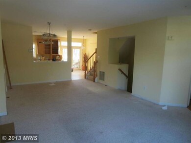 13120 Shamrock Glen Dr, Germantown, MD 20874 - photo 4