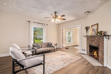 215 N Martin Luther King jr Blvd, Lansing, MI 48915 - photo 2