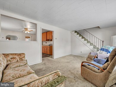 45 Walnut St, Middleport, PA 17953 - photo 4