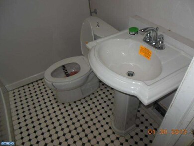 25 Clarendon Dr, Darby, PA 19023 - photo 7