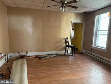 715 W 5th St, Chester, PA 19013 - photo 4