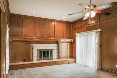 325 SW Marsh Wren St, Lees Summit, MO 64082 - photo 5