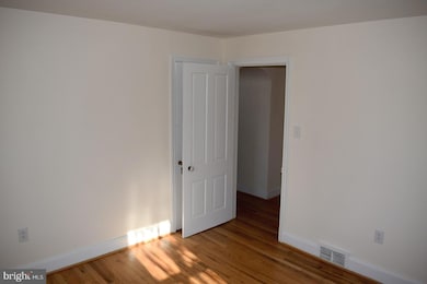 1014 W Virginia Ave, Martinsburg, WV 25401 - photo 6