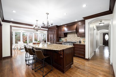 Kitchen (Appliances Hidden)