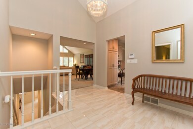 007 foyer - IMG_2995