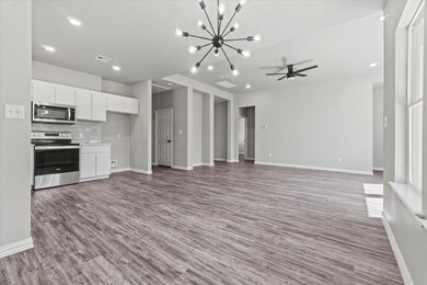 826 W Coffin St, Denison, TX 75020 - photo 6