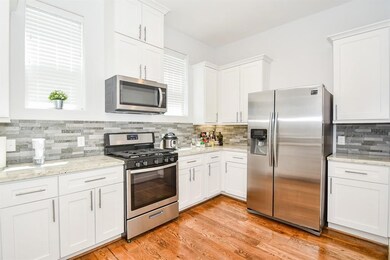 703 Link Rd, Houston, TX 77009 - photo 6