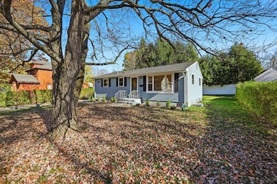 34 Hildreth Ave, South Hadley, MA 01075 - photo 2