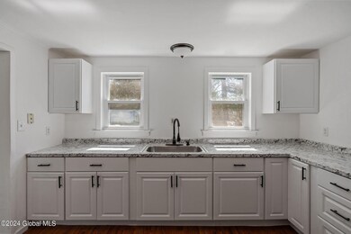 341 South St, Rensselaer, NY 12144 - photo 6