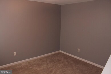 1206 W Lafayette Ave unit 11, Baltimore, MD 21217 - photo 4