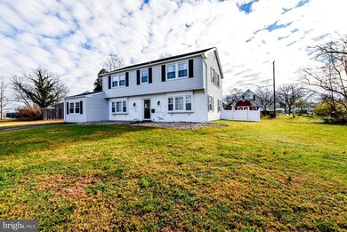 12601 Kernwood Ln, Bowie, MD 20715 - photo 2