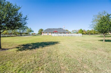 3239 Crisp Rd, Ennis, TX 75119 - photo 6