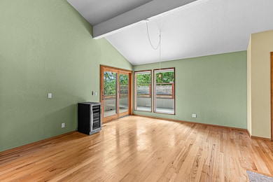 1379 Ponderosa Dr, Ashland, OR 97520