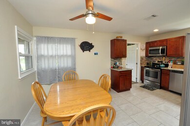 75 Southampton Dr, Willingboro, NJ 08046 - photo 4