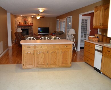 107 Graham Dr, Crossville, TN 38555 - photo 6