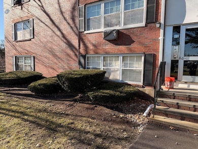 Tara Gardens unit 1, Weymouth, MA 02188 - photo 3