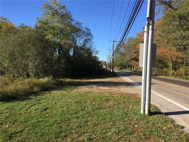 1876 Kingston Rd, South Kingstown, RI 02879 - photo 2