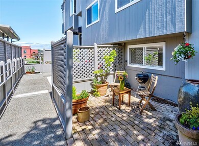 611 Bell St unit 1, Edmonds, WA 98020 - photo 3