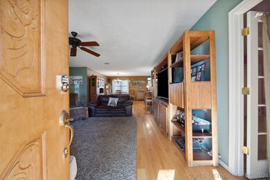 8876 N Crestwood Dr, Sperry, OK 74073 - photo 4