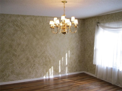 10238 Brushfield Ln, Fishers, IN 46037 - photo 2