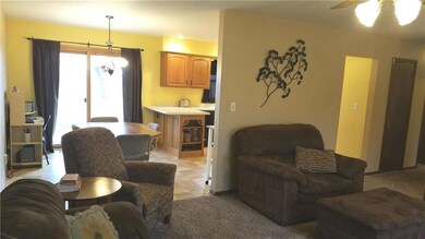 308 E 29th St S, Newton, IA 50208 - photo 5