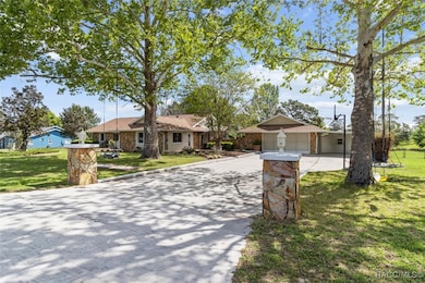 8921 S Thoroughbred Point, Inverness, FL 34452 - photo 2