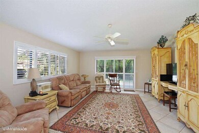 08_2202ParksidePl_3_FamilyRoom_LowRes
