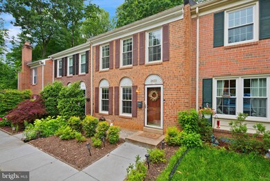 2455 Alsop Ct, Reston, VA 20191 - photo 6