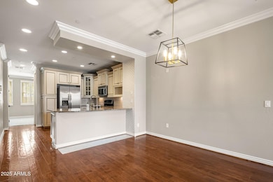Kitchen Bar Area