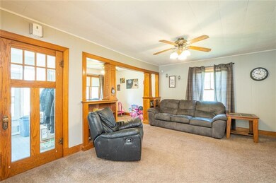 421 Main St, Maxwell, IA 50161 - photo 2