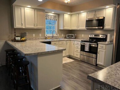 104 Ems D22 Ln, Syracuse, IN 46567 - photo 7