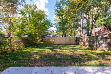 1209 Ekin Ave (5)