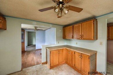 113 Old Gick Rd, Saratoga Springs, NY 12866 - photo 3