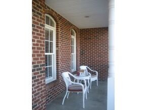 COVERED FRONT PORCH