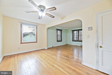 8509 Oakleigh Rd, Parkville, MD 21234 - photo 2