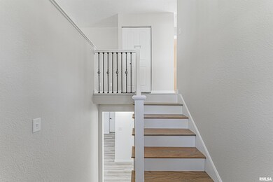 1706 N Kankakee St, Lincoln, IL 62656 - photo 3