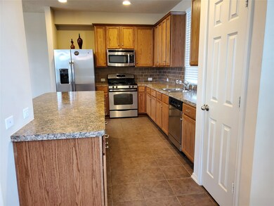 3303 Masters Point Dr, Houston, TX 77091 - photo 5