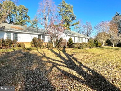 9100 Darley Dr, La Plata, MD 20646 - photo 2